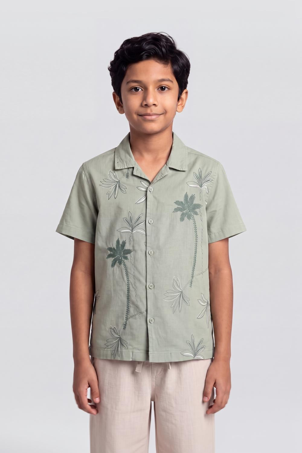 Tweens Boy Regular Fit Green Palm Print Resort Shirt - Image 1