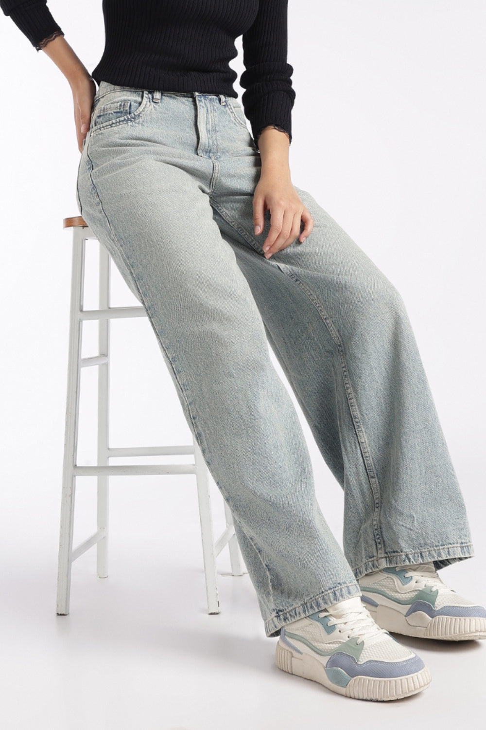 Womens Light Blue Wide Leg Fit Jeans With 5 Pocket - Image 1