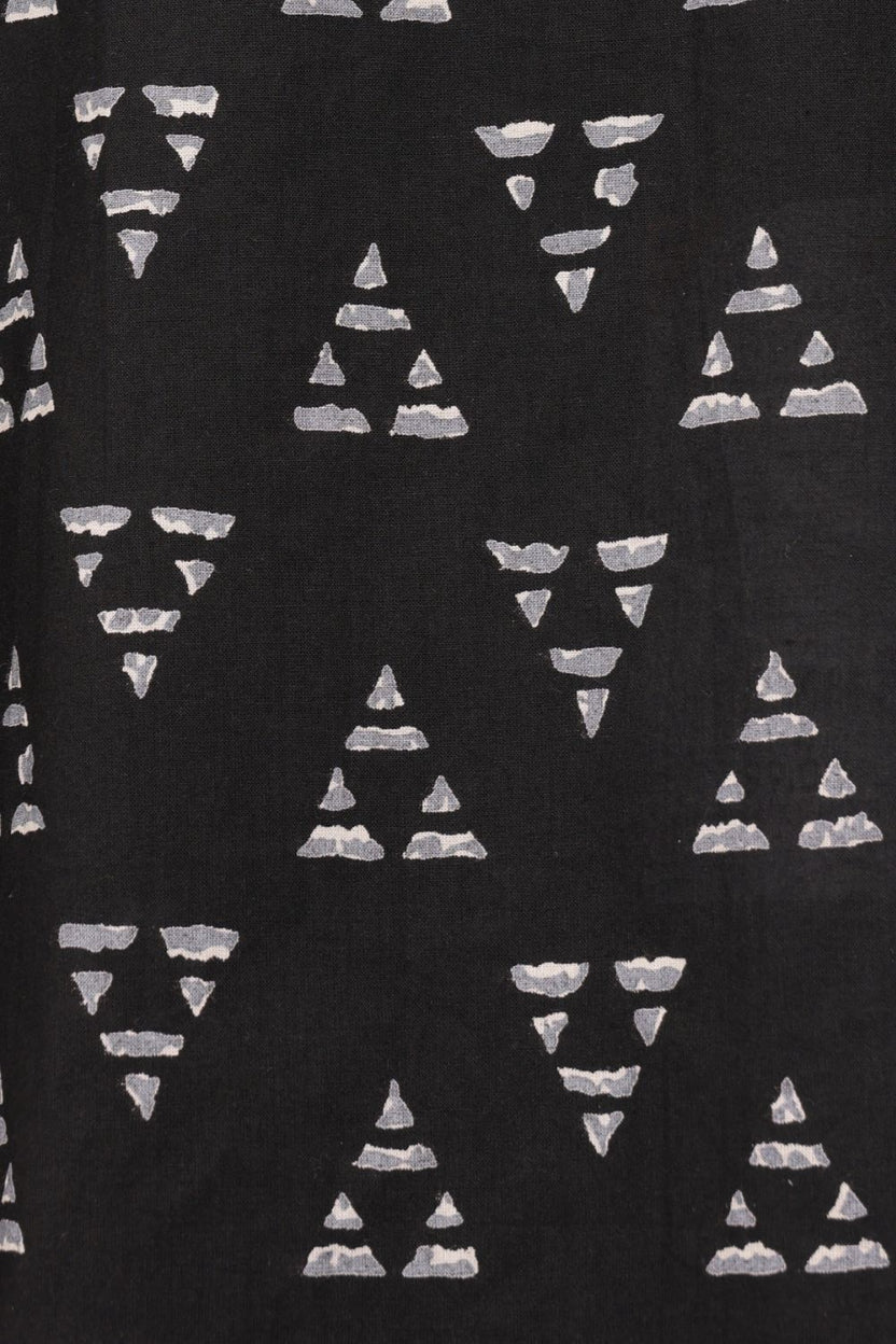 Womens Black Geometric Print Layered Top With Slip - Image 8