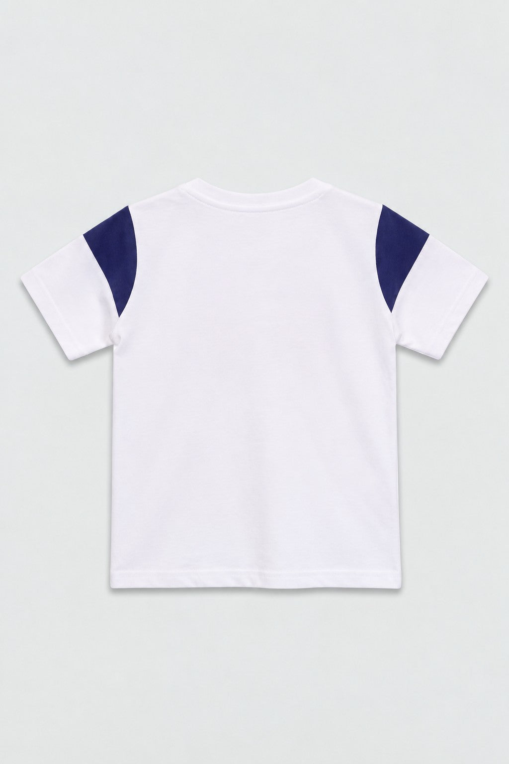 Boys White Regular Fit Graphic Printed Co-ord Set - Image 3