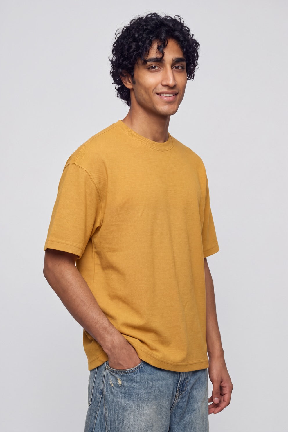 Mens Yellow Regular Fit Solid Crew Neck T-Shirt - Image 2