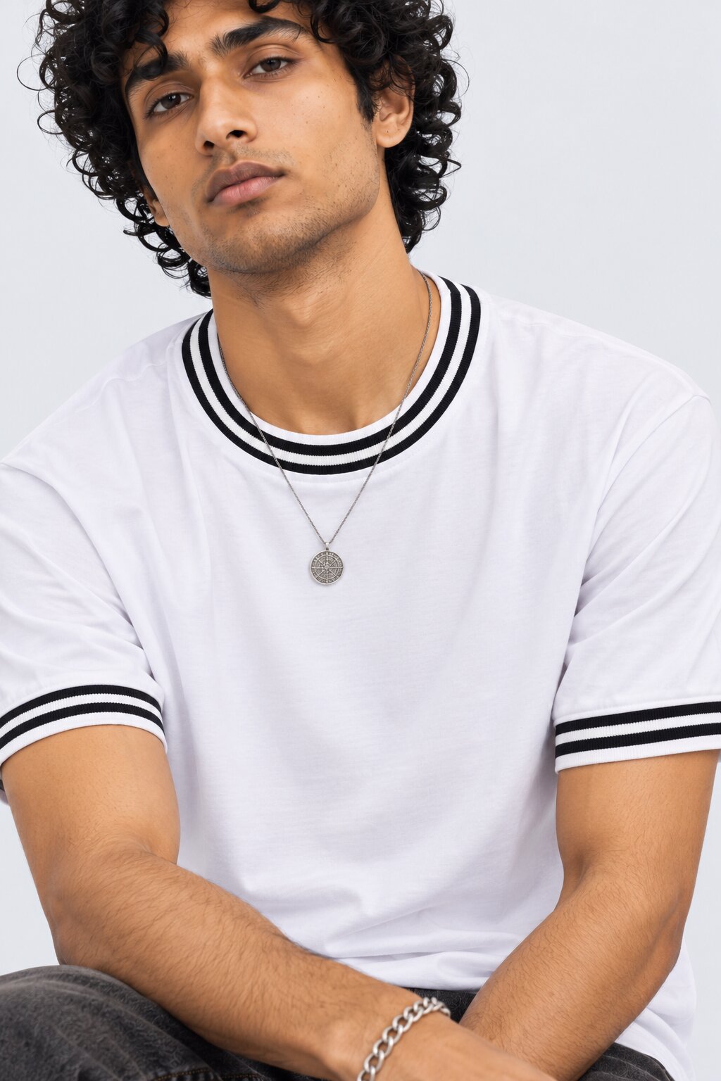 Mens White Contrast Trim T-Shirt - Image 1