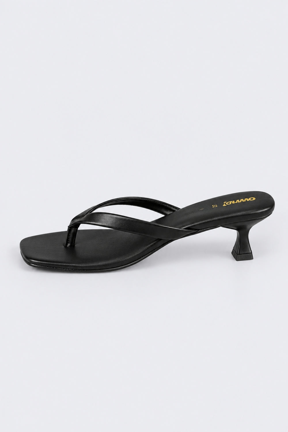 Womens Black Toe Ring Heel Sandals - Image 2
