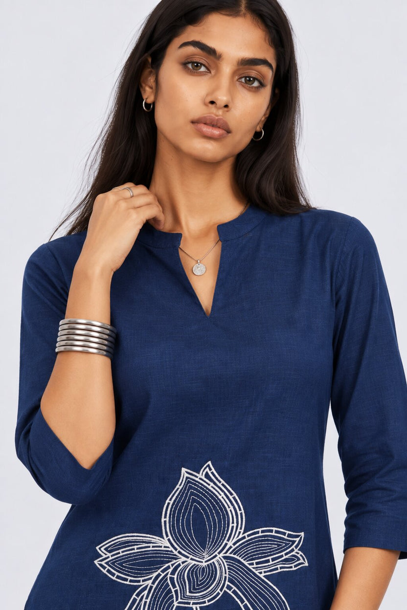 Womens Navy Floral Straight Fit Kurta - Image 3