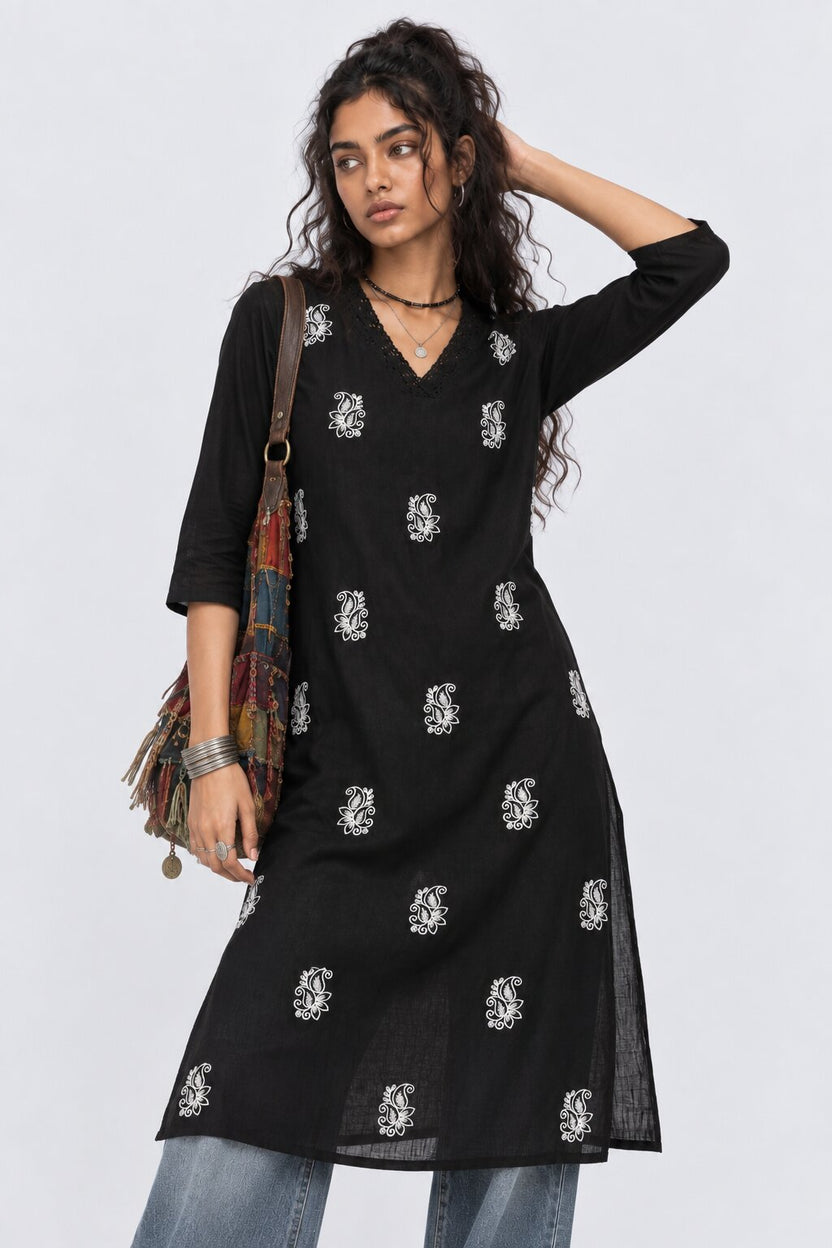 Womens Black Floral Straight Fit Kurta - Image 1
