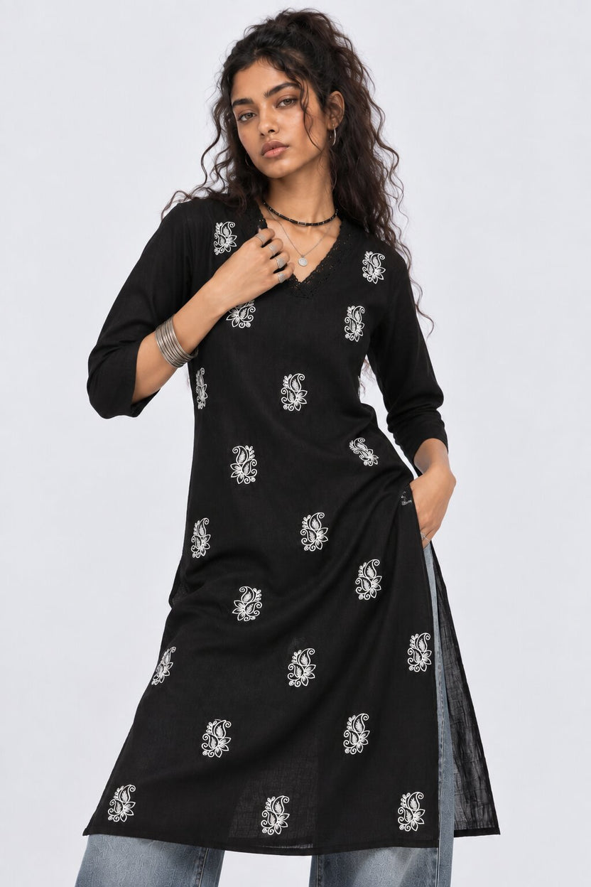 Womens Black Floral Straight Fit Kurta - Image 2