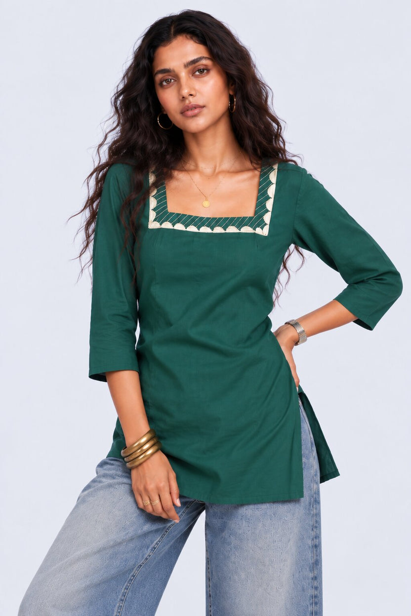 Womens Green Embroidered Roman Silk Straight Kurta - Image 2