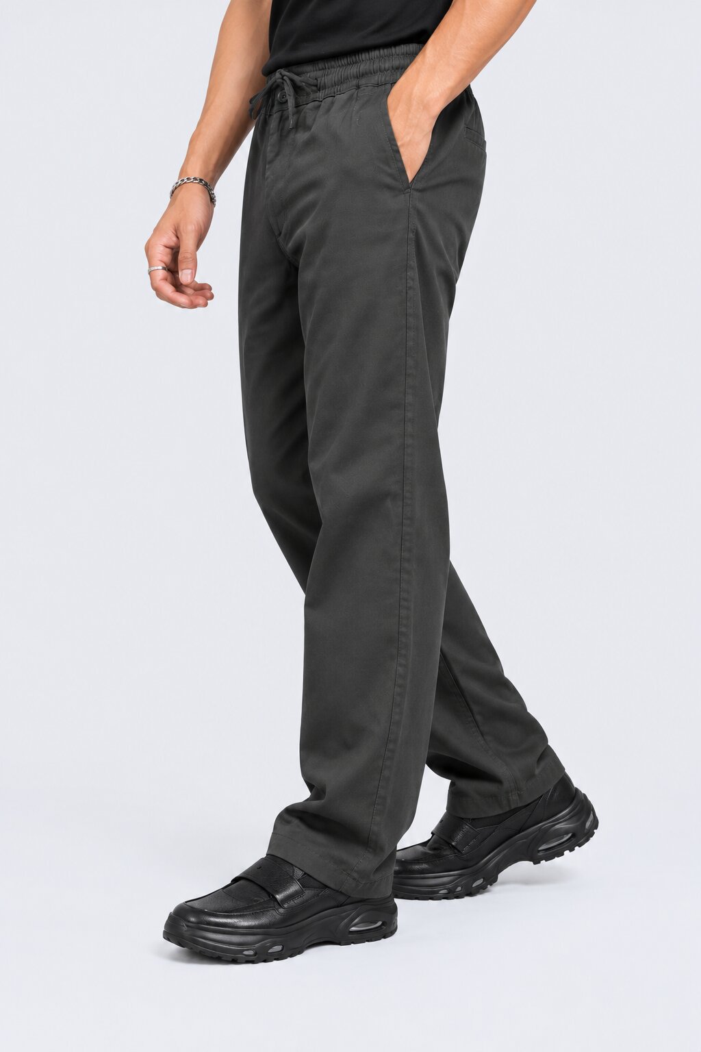 Mens Relaxed Fit Charcoal Solid Drawstring Trouser - Image 4