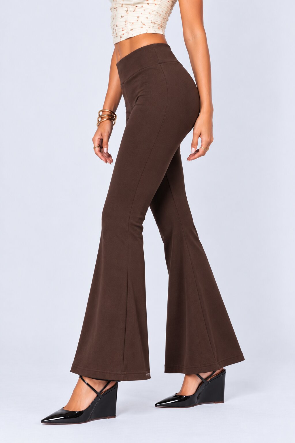Womens Brown Solid Flared Knit Pant - Image 4