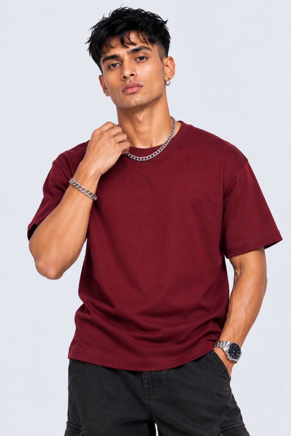 Mens Maroon Solid Cotton Blend T-Shirt - Image 2