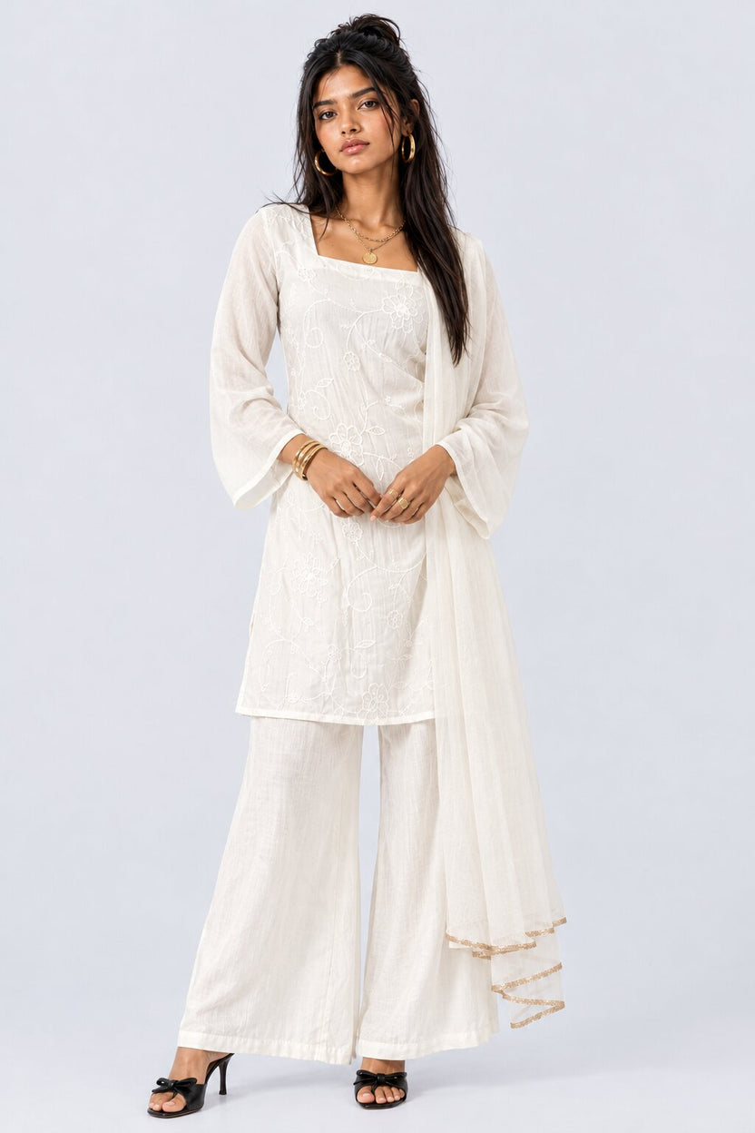 Womens Off White Roman Silk Kurta Set - Image 2