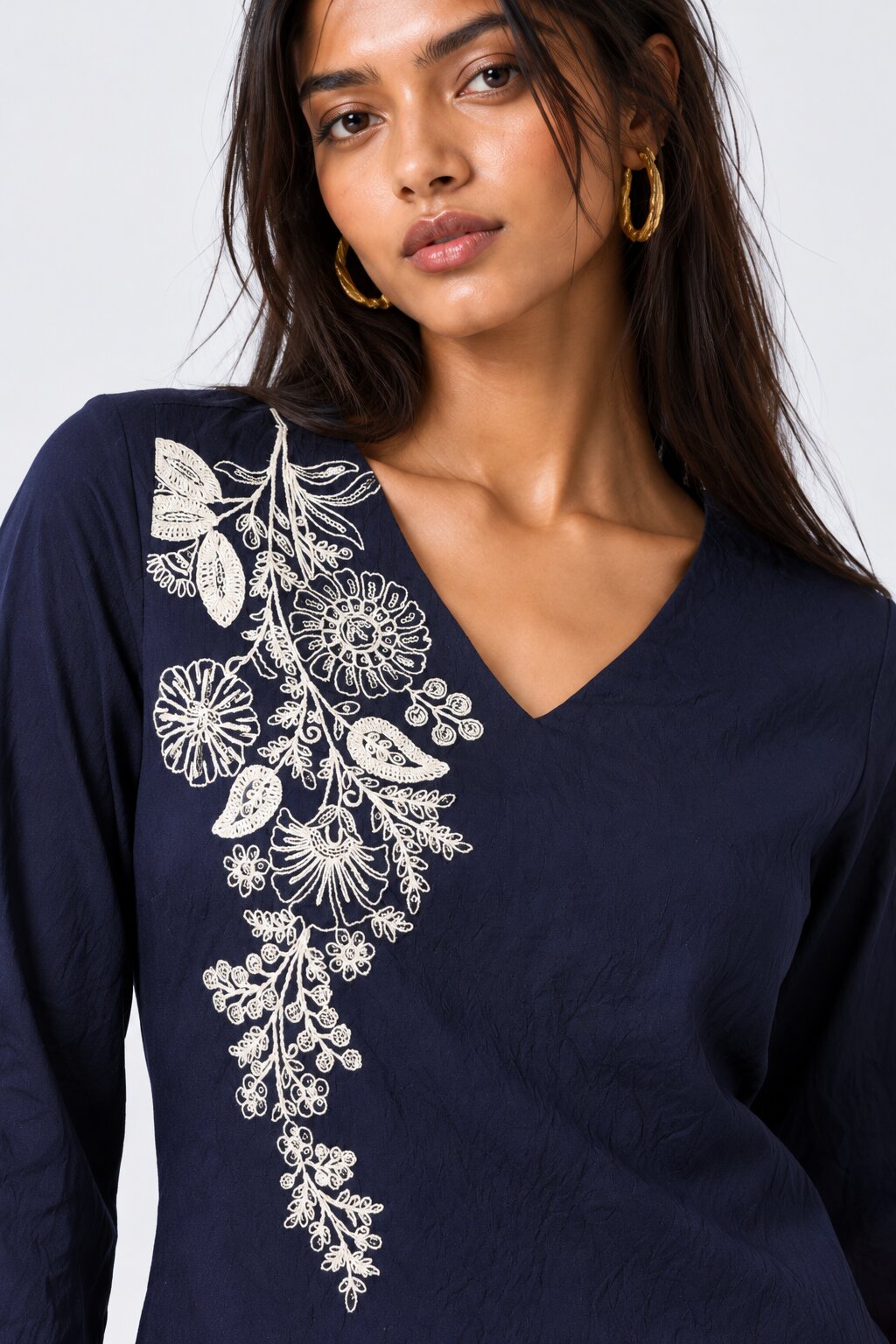 Womens Navy Floral Kurta Set - Image 3
