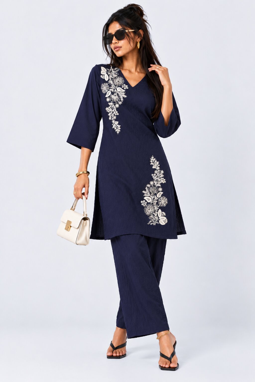 Womens Navy Floral Kurta Set - Image 5