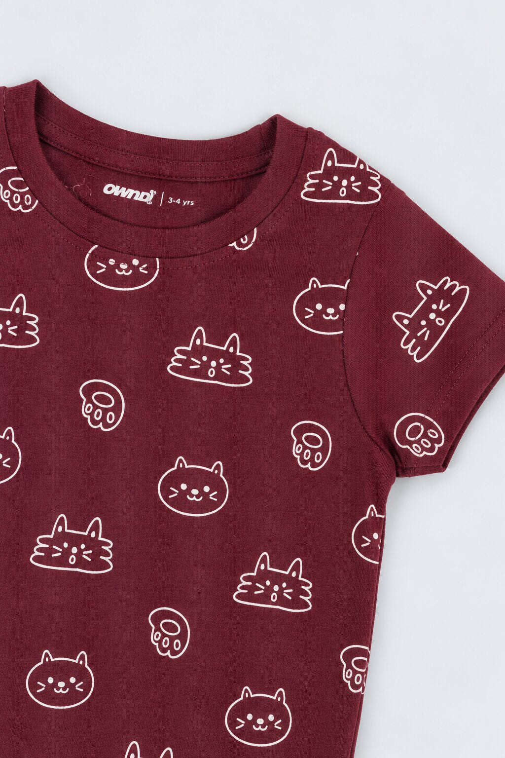 Girls Maroon Cat Graphic Regular Fit T-Shirt - Image 6