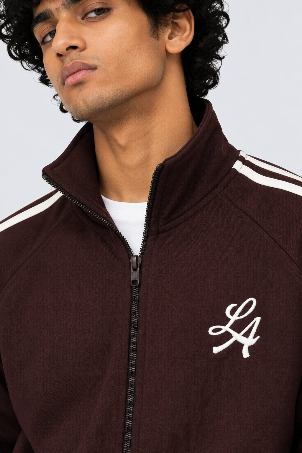 Mens Maroon Raglan Sleeves Regular Fit Jacket - Image 3