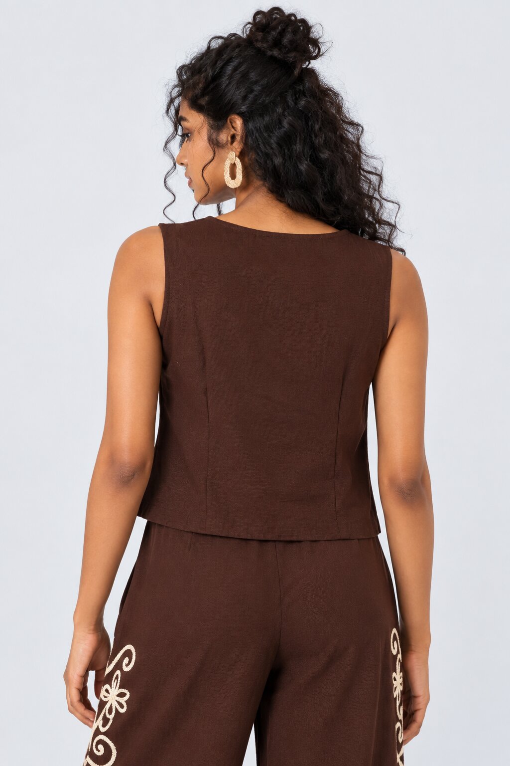 Womens Floral Brown Embroidered Sleeveless Top - Image 4