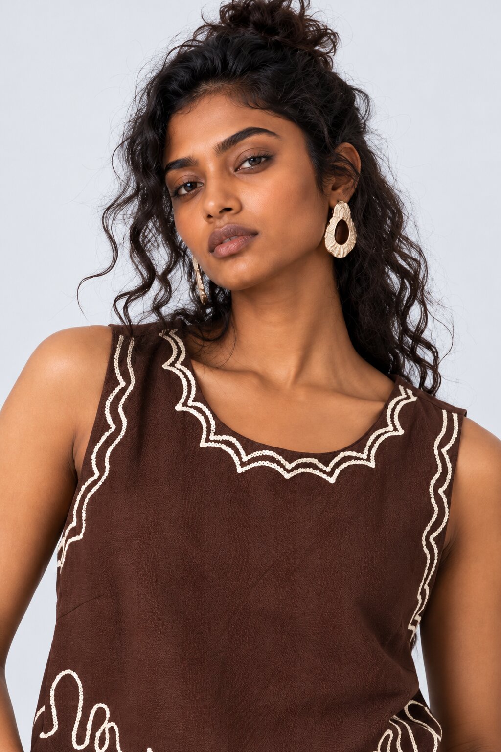 Womens Floral Brown Embroidered Sleeveless Top - Image 8