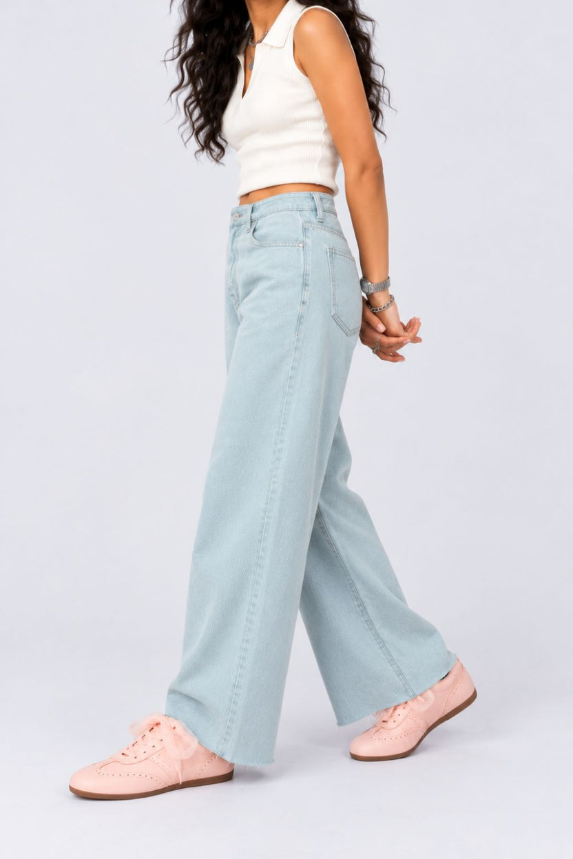 Womens Light Blue Regular Fit Jeans With 5 Pocket - Image 4