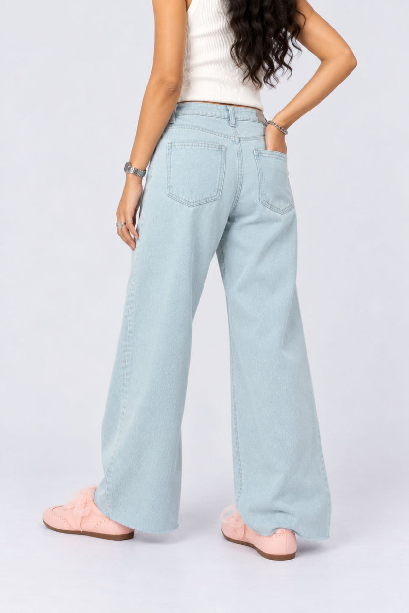 Womens Light Blue Regular Fit Jeans With 5 Pocket - Image 5