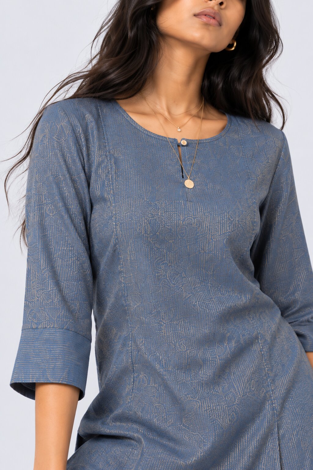 Womens Blue Textured Kurta Palazzo Set - Image 3
