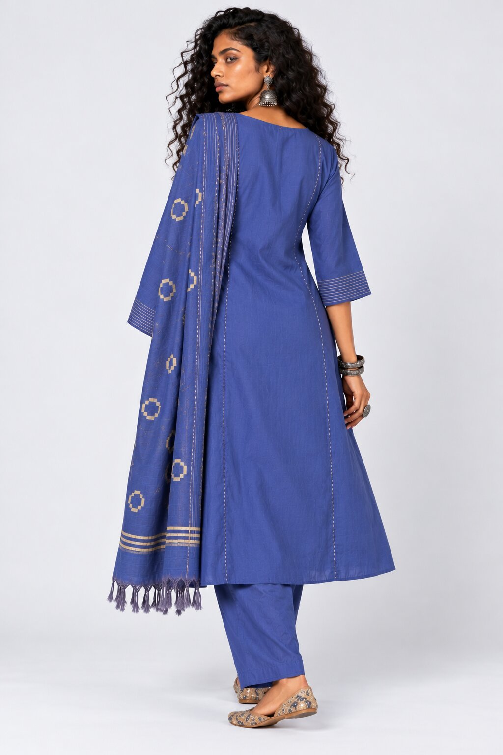 Womens Blue Solid V-Neck Kurta Pant Set - Image 5