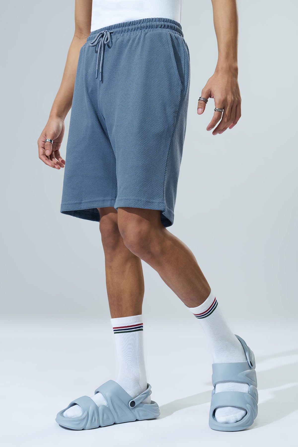 Blue Solid Regular Fit Shorts for Men - Image 4
