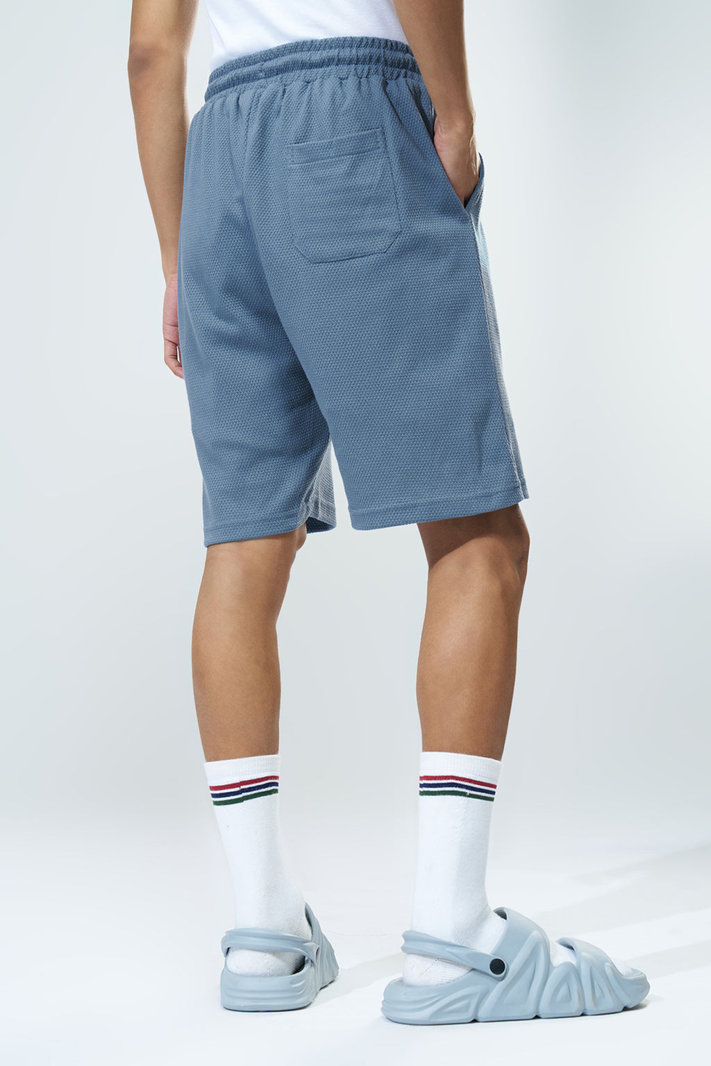 Blue Solid Regular Fit Shorts for Men - Image 5
