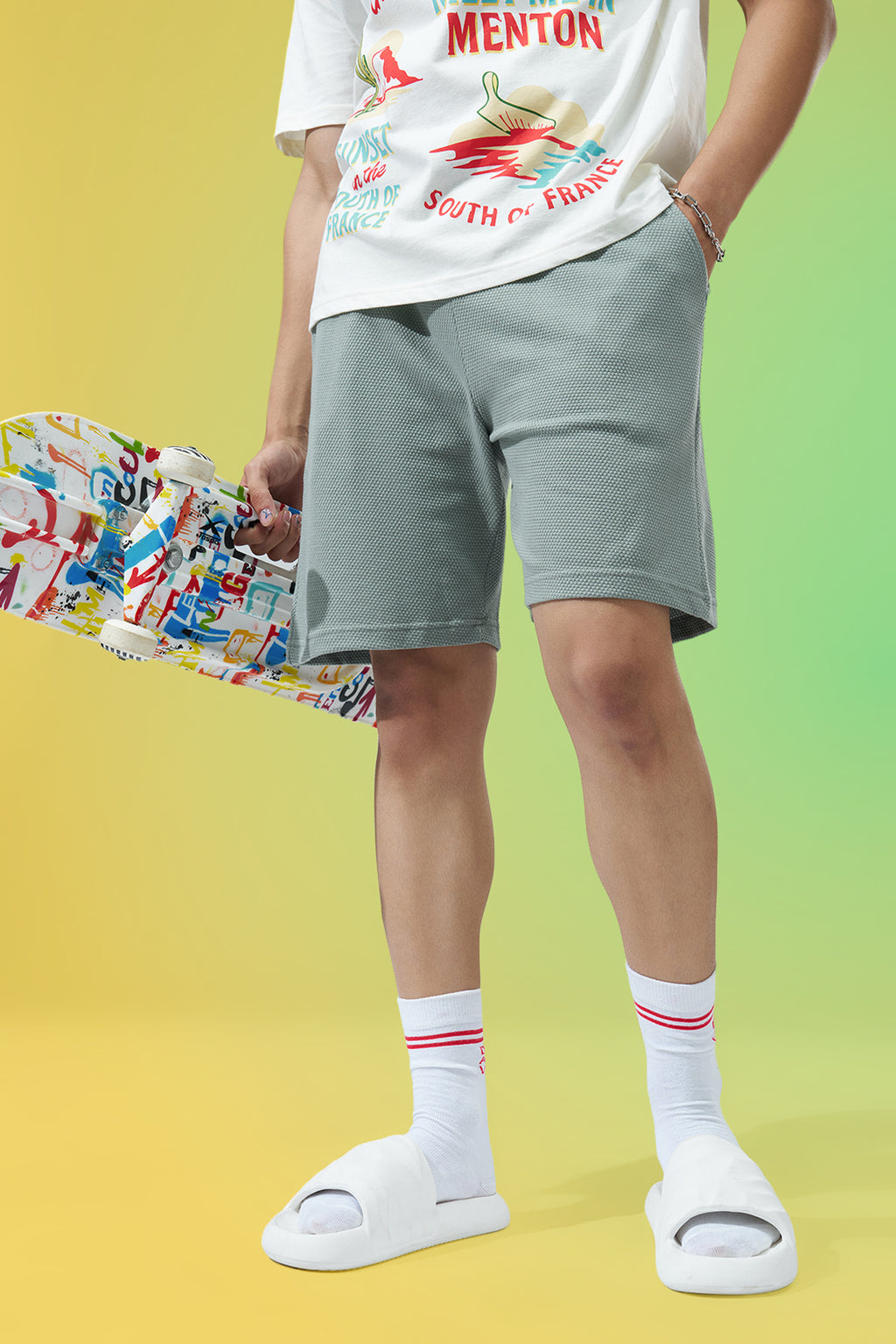 Light Green Solid Regular Fit Shorts for Men - Image 1