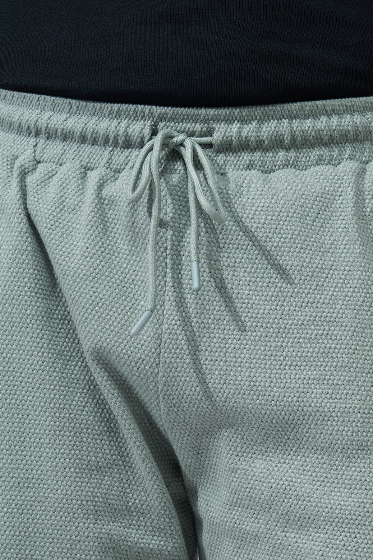 Light Green Solid Regular Fit Shorts for Men - Image 3