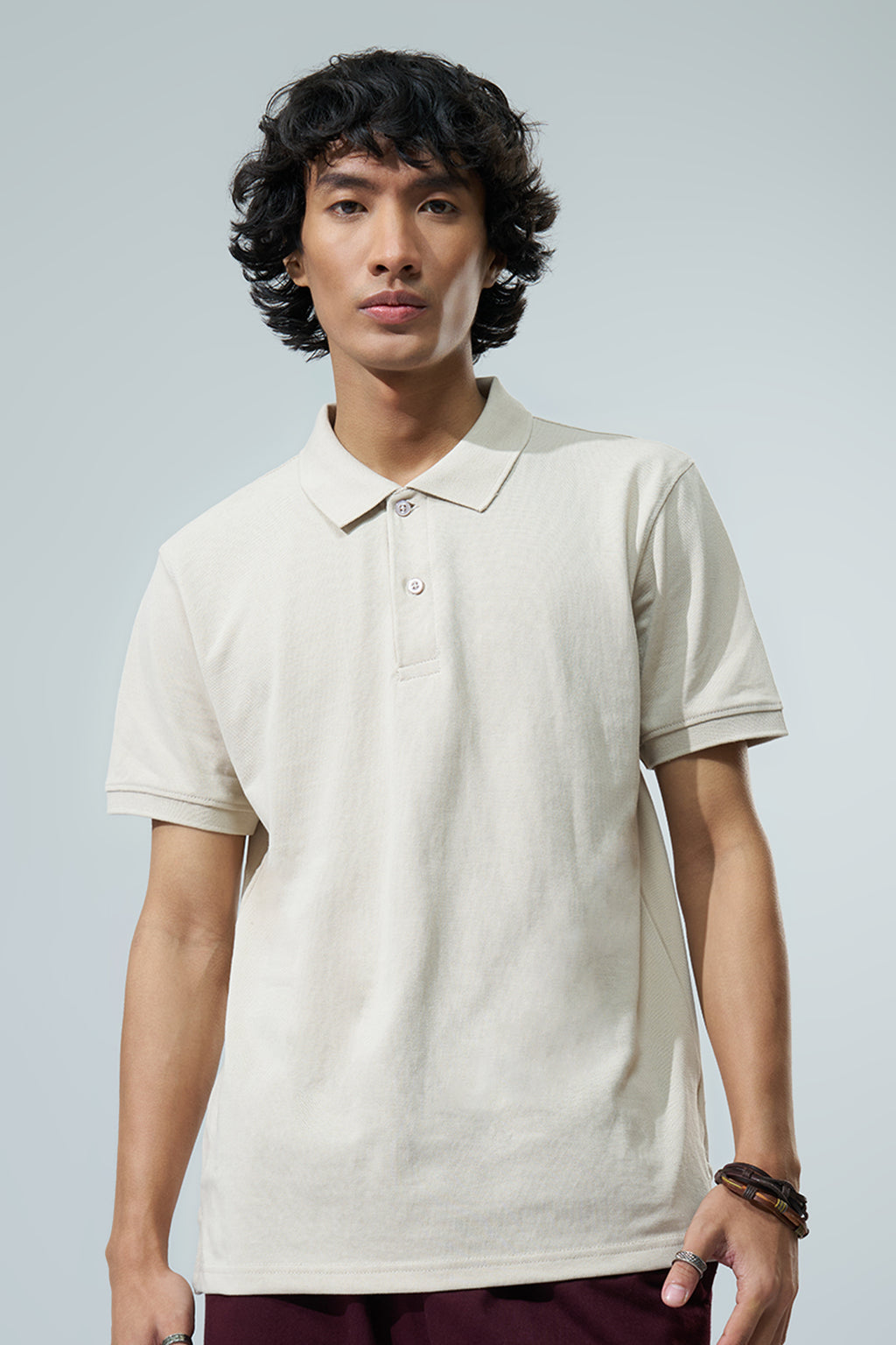 Off White Solid Regular Fit Polo T-Shirt for Men - Image 2