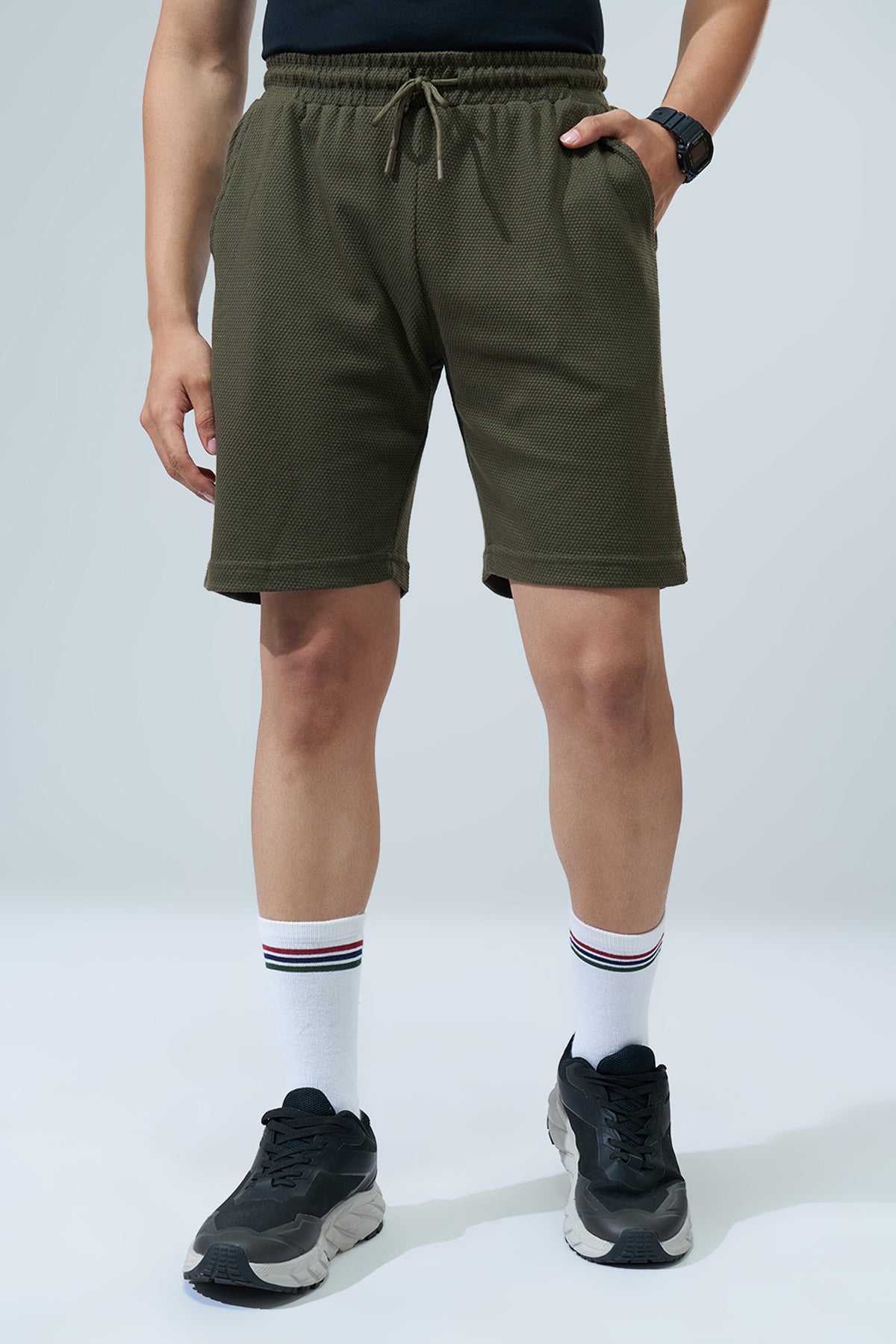 Olive Solid Regular Fit Shorts for Men - Image 2