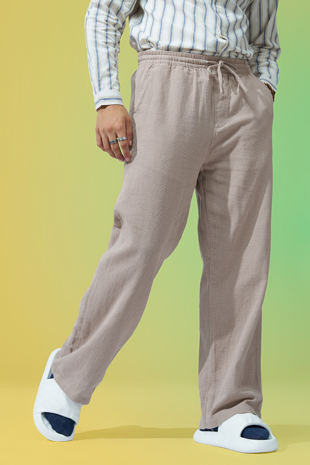 Beige Solid Regular Fit Trouser for Men - Image 1