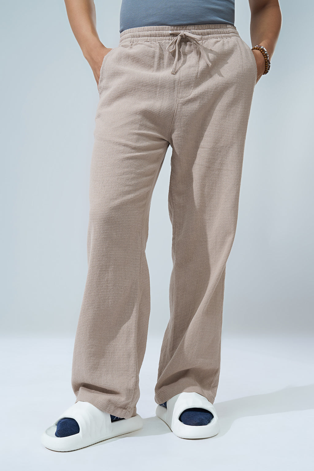 Beige Solid Regular Fit Trouser for Men - Image 2