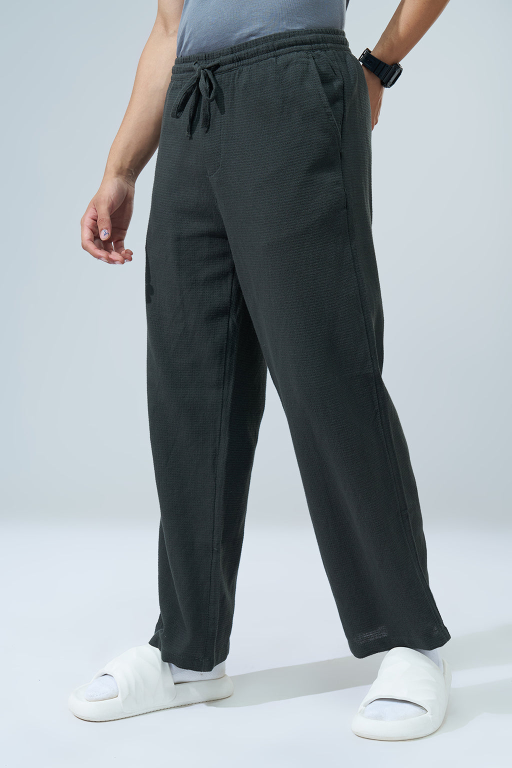 Olive Solid Regular Fit Trouser for Men - Image 4