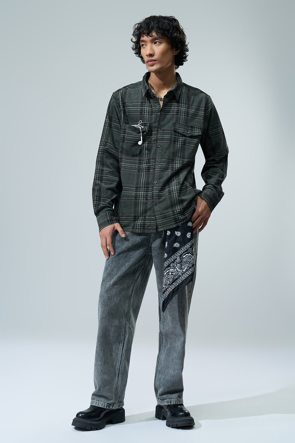Dark Green Checked Regular Fit Casual Shirt for Men - Image 6