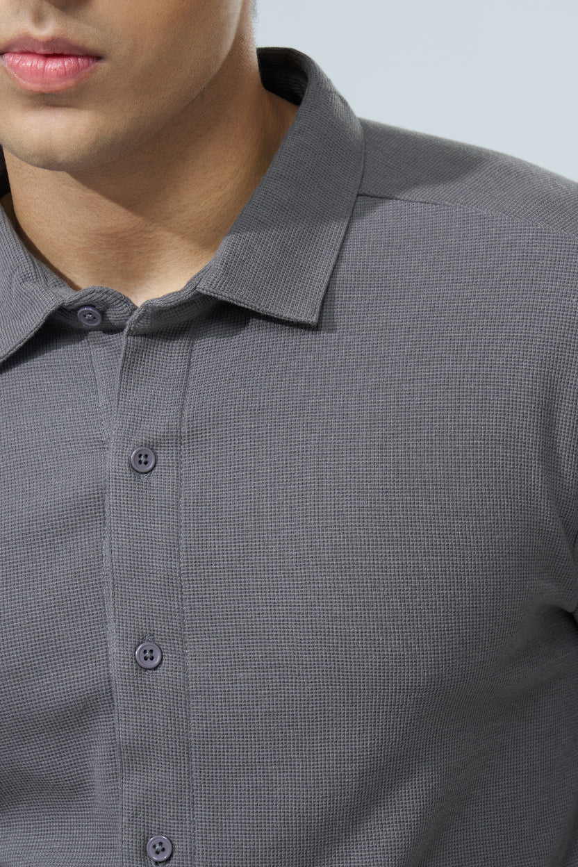 Charcoal Solid Regular Fit Shirt For Men - Image 3