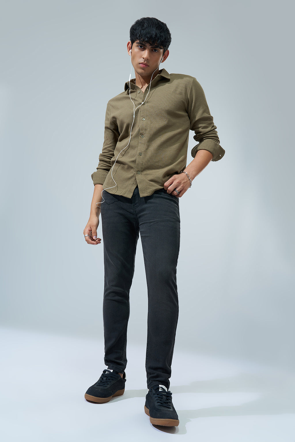 Olive Solid Regular Fit Shirt for Men - Image 6