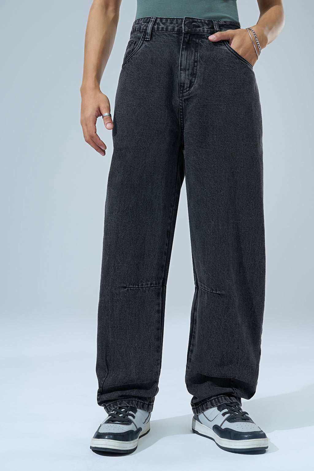 Black Washed Barrel Fit Jeans for Men - Image 3