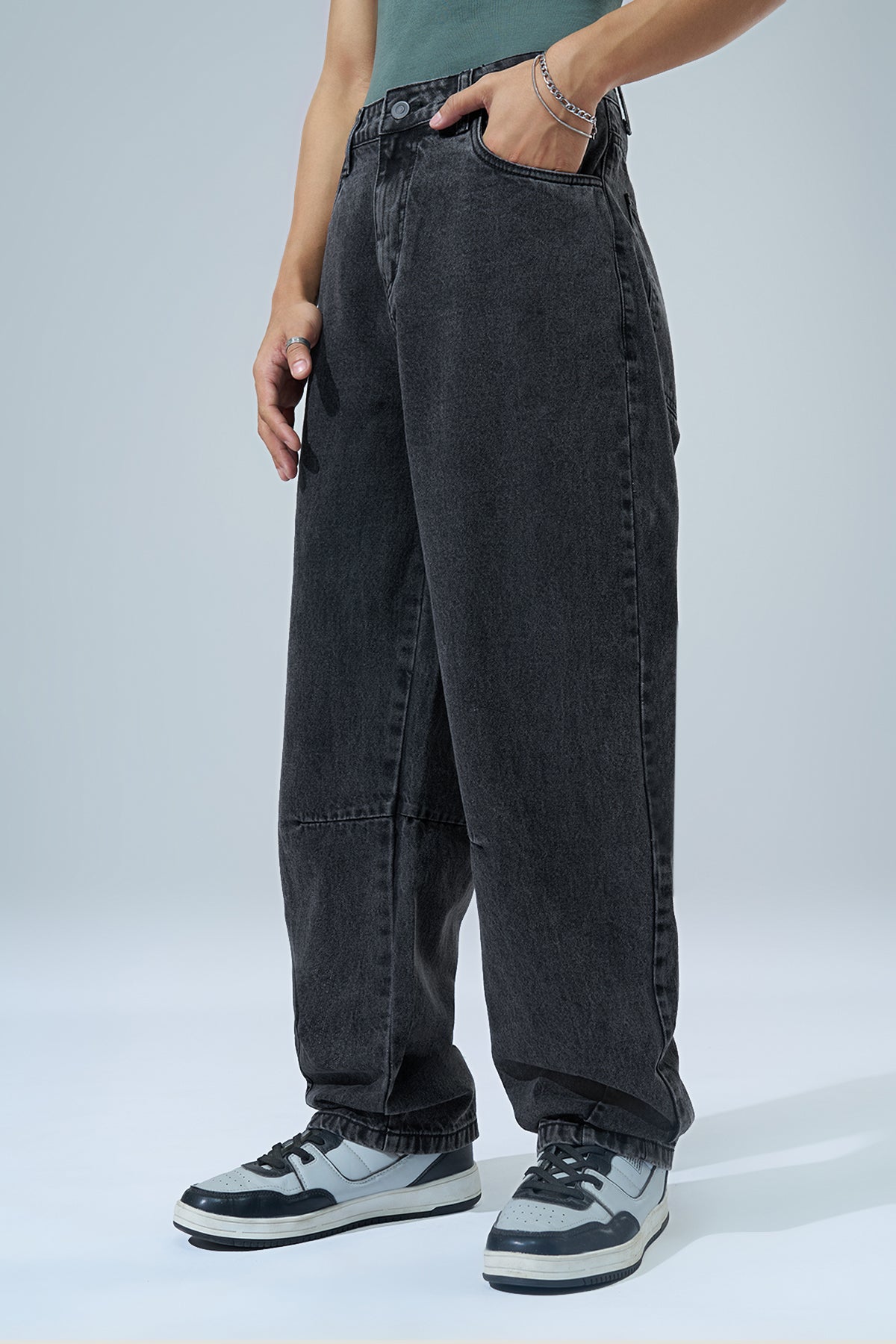 Black Washed Barrel Fit Jeans for Men - Image 4