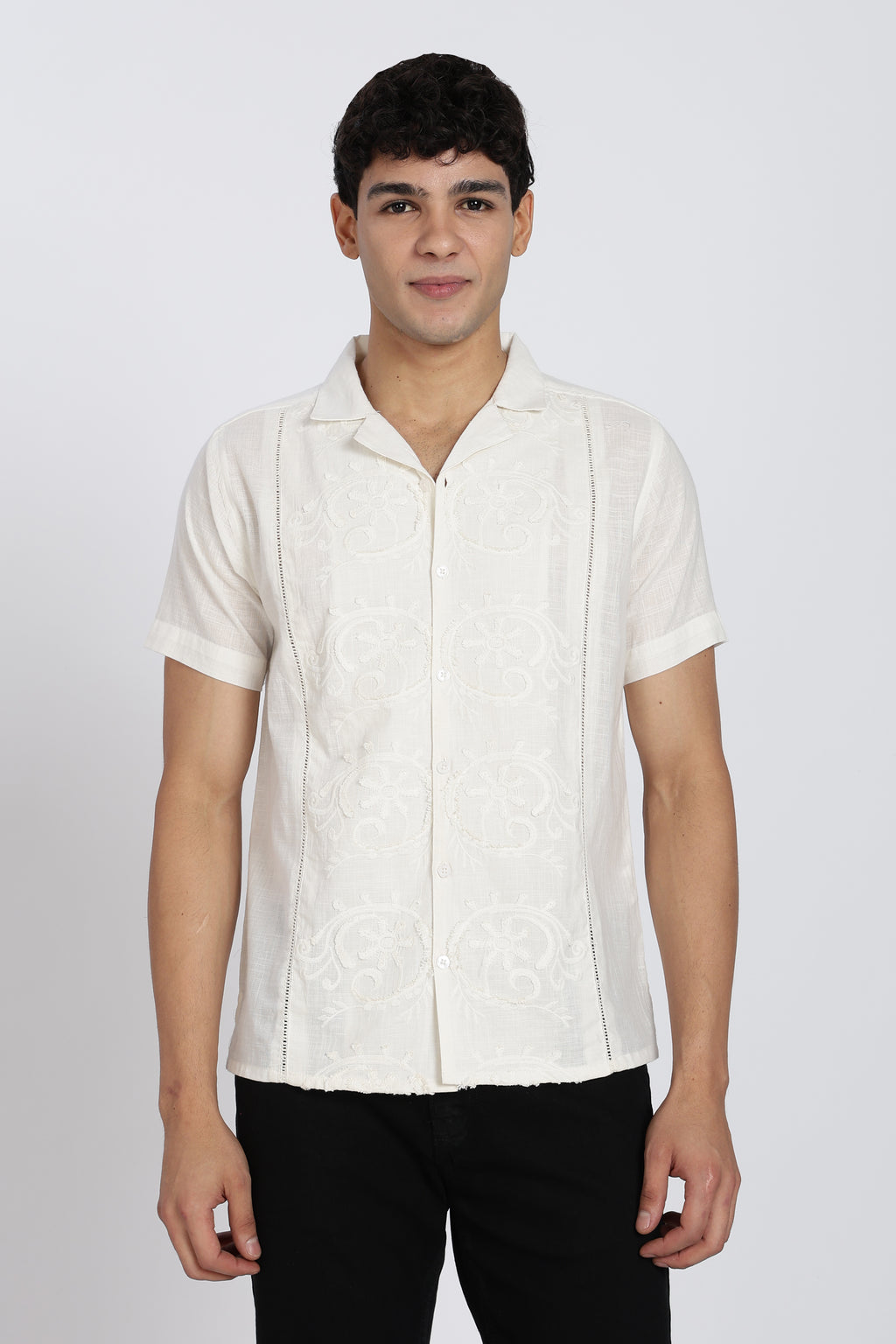 White Embroidered Regular Fit Shirt for Men - Image 2
