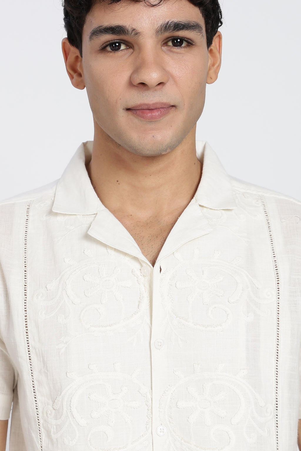 White Embroidered Regular Fit Shirt for Men - Image 3