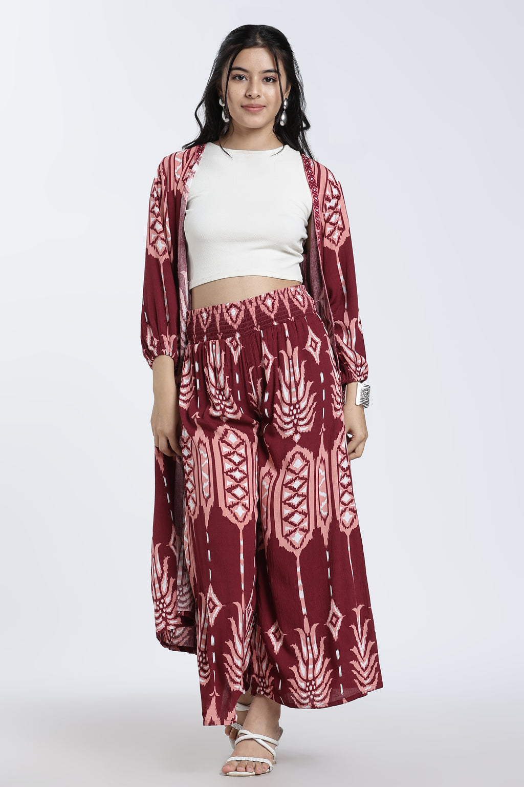Maroon Peasant Sleeves Regular Fit Shrug for Women - Image 2
