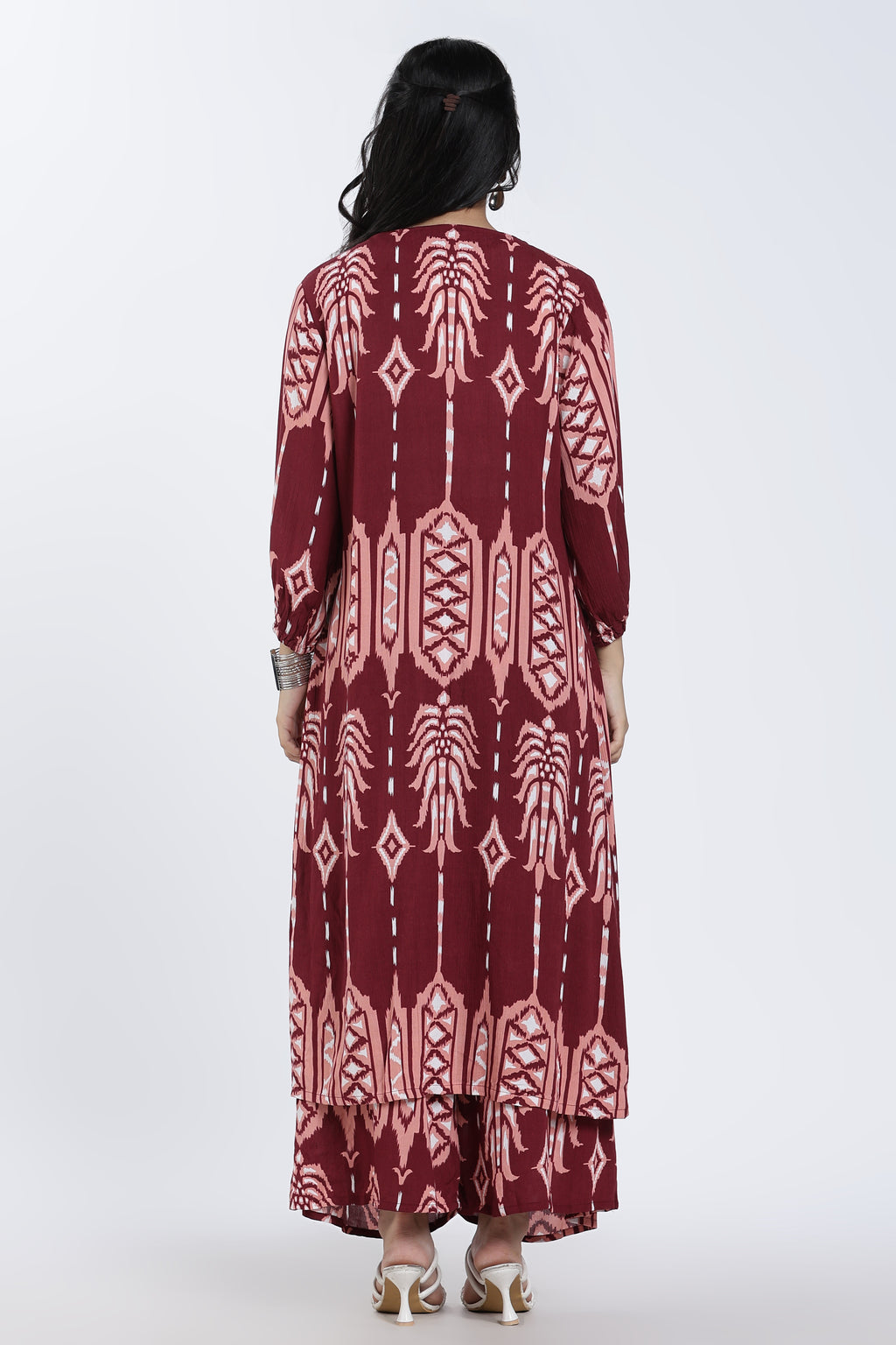 Maroon Peasant Sleeves Regular Fit Shrug for Women - Image 4