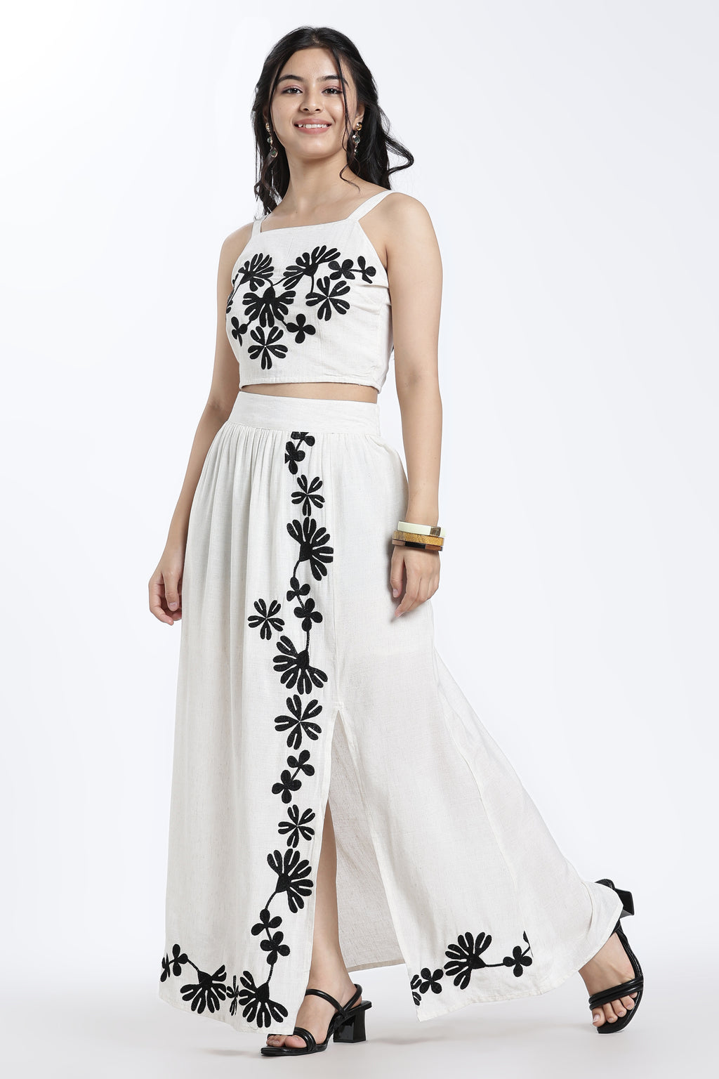 Off White Mid Rise Regular Fit Slit Skirt for Women - Image 6