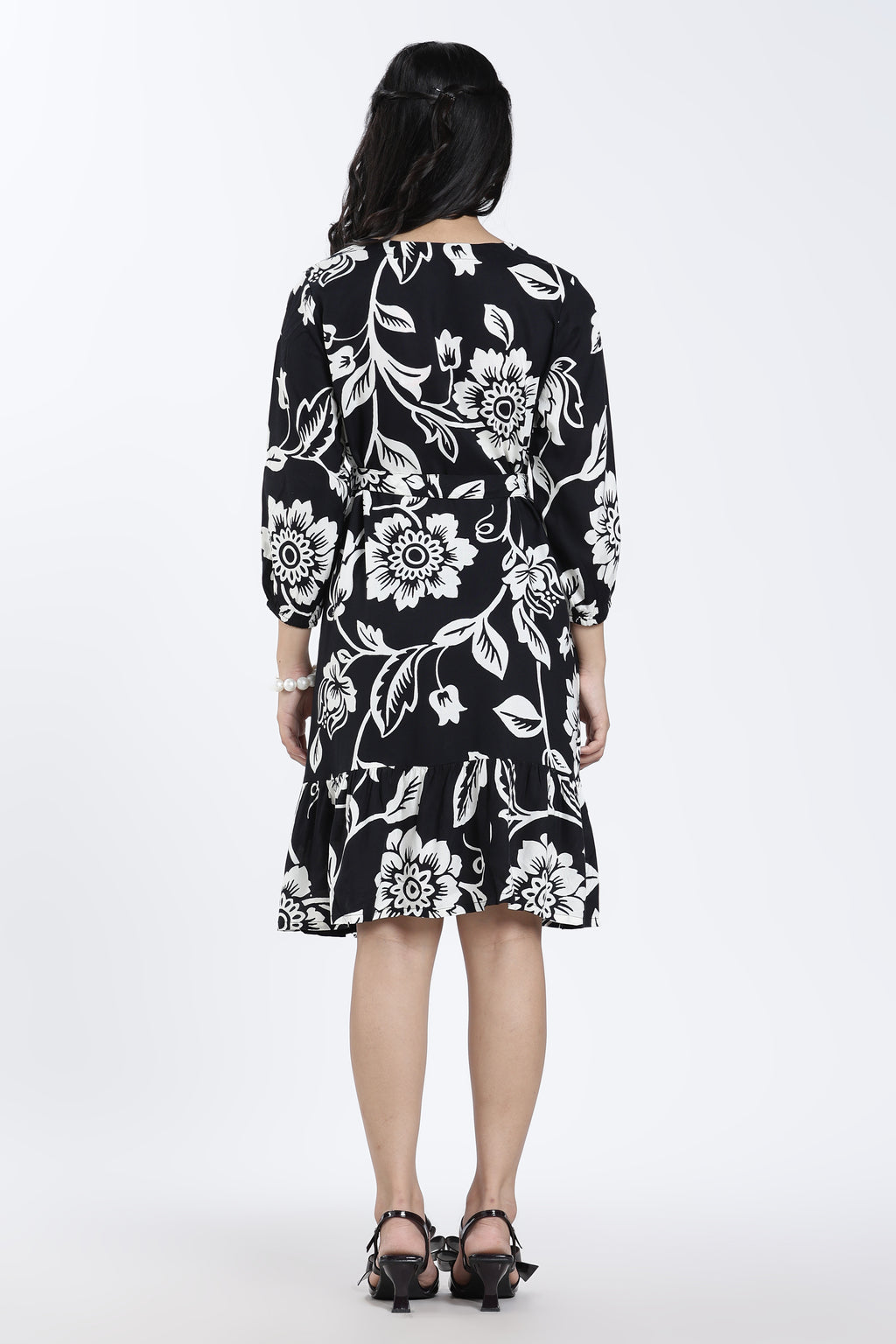 Black Floral Regular Fit Dress for Women - Image 5