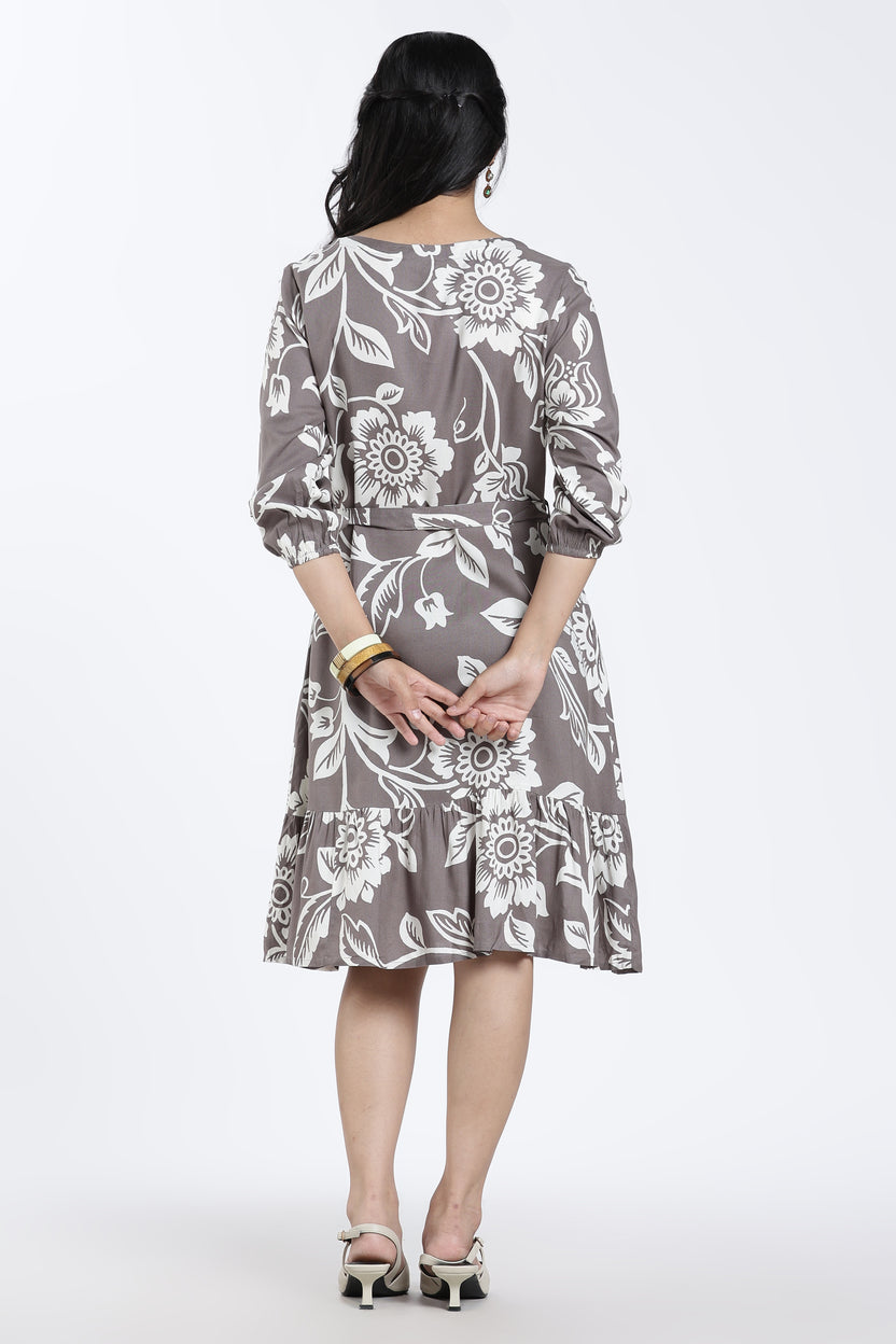 Grey Floral Regular Fit Dress for Women - Image 5