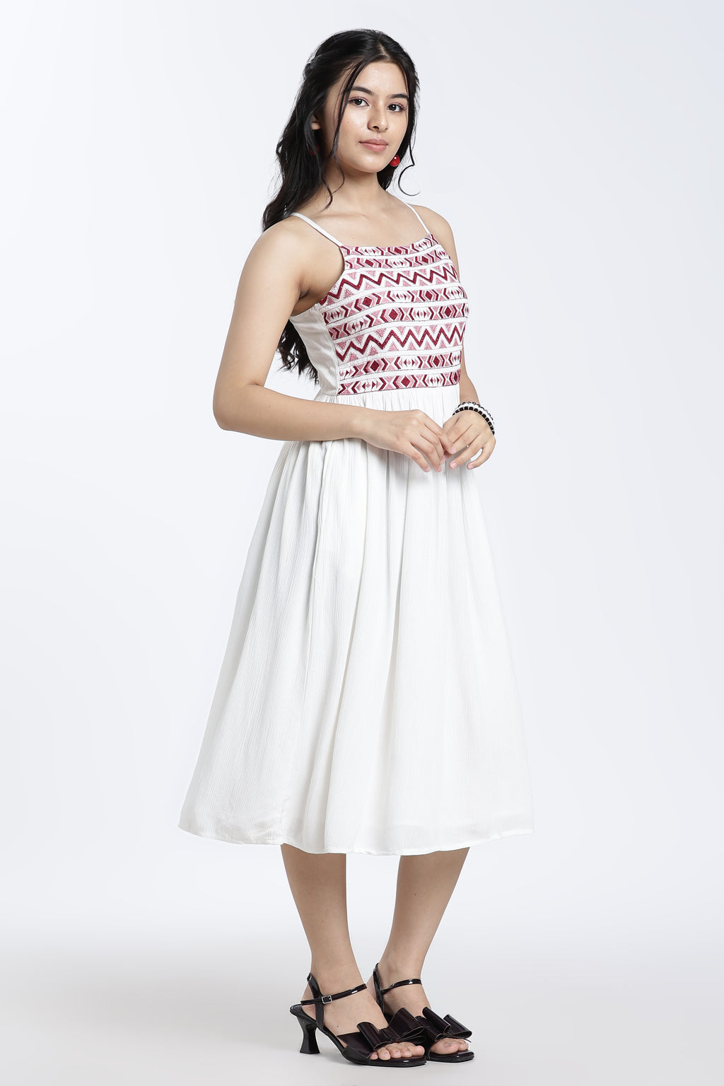Off White Shoulder Straps Sleeves Regular Fit Dress For Women - Image 6