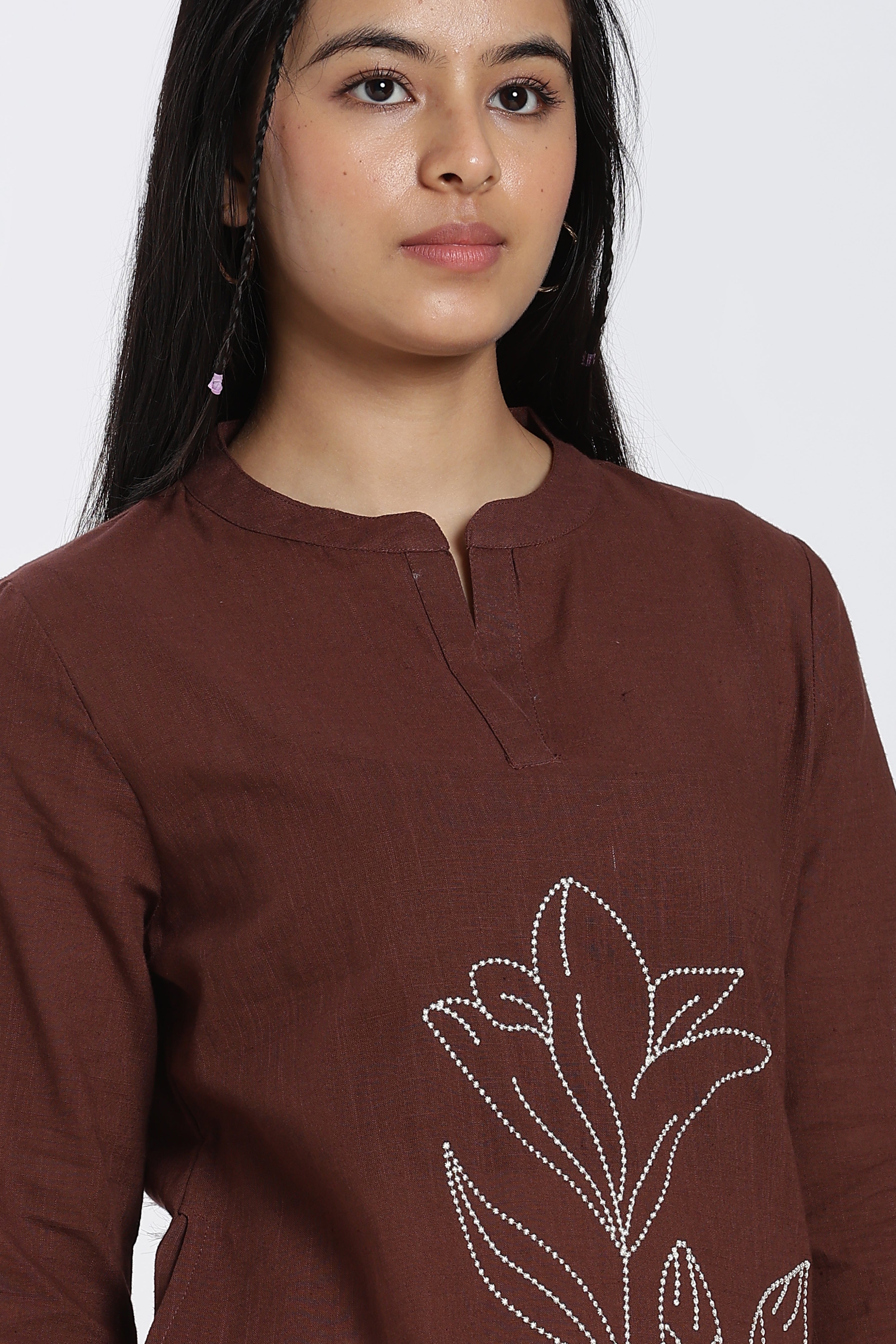 Chocolate Embroidered Regular Fit Kurta for Women - Image 3