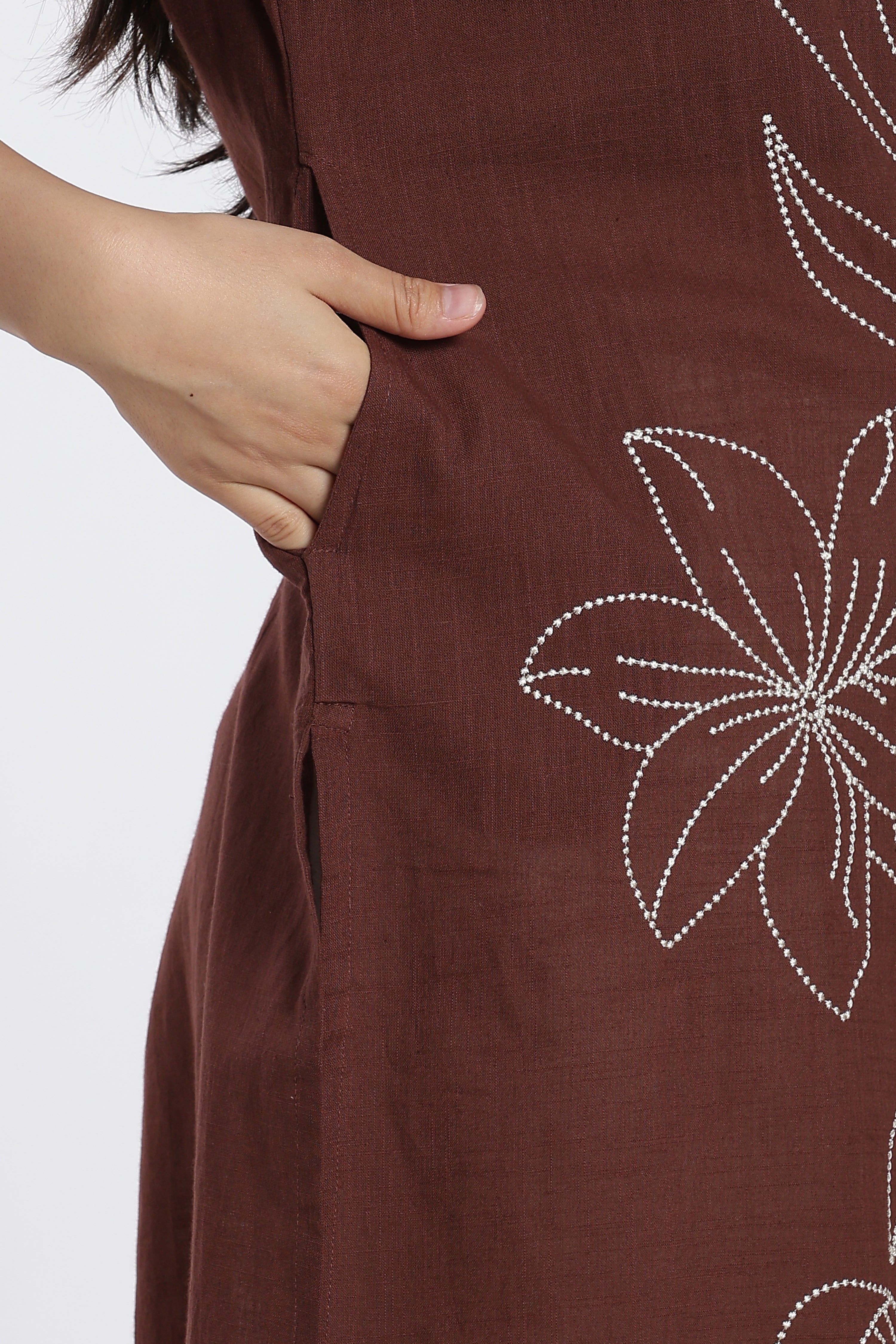 Chocolate Embroidered Regular Fit Kurta for Women - Image 6