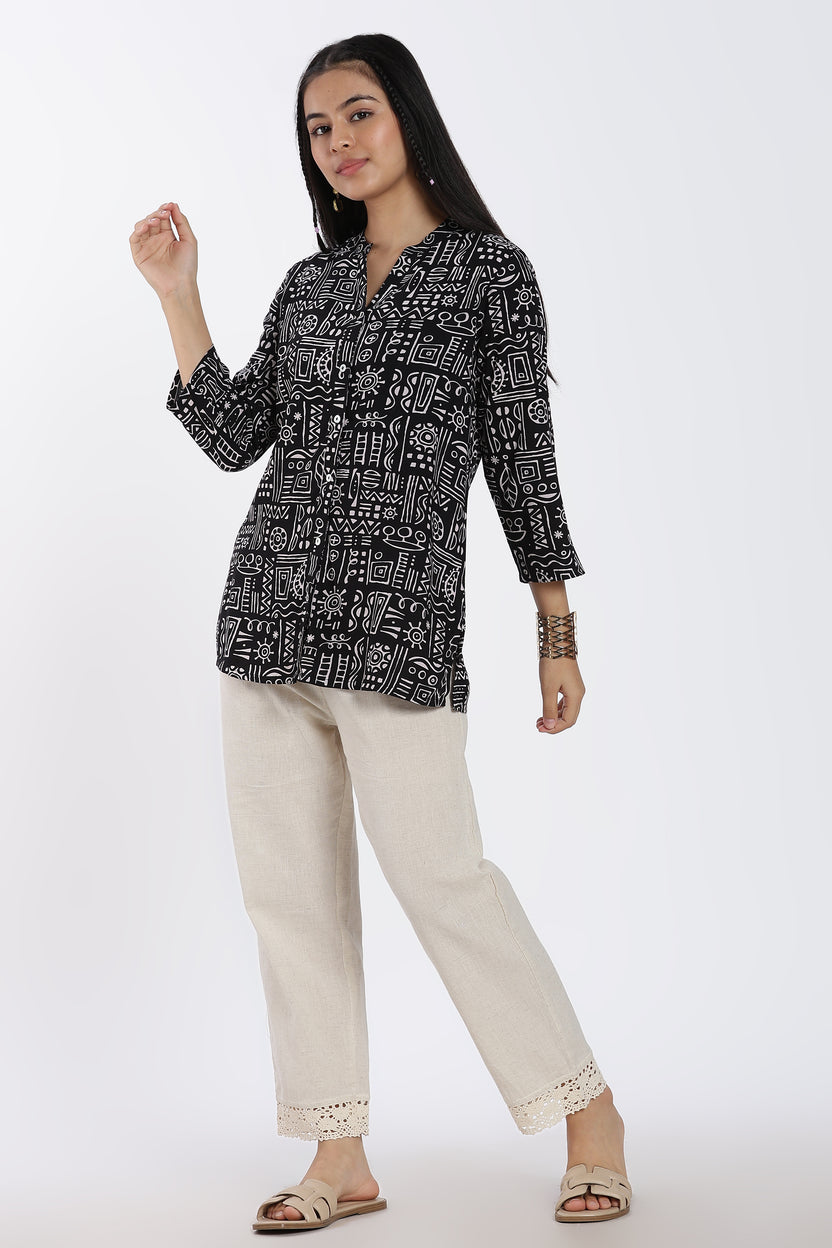 Black Patterned Regular Fit Tunic For Women - Image 6